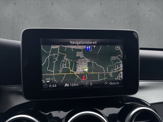 Fahrzeugabbildung Mercedes-Benz C 180 T CGI Kombi Avantgarde Kamera SHZ PDCv+h LED