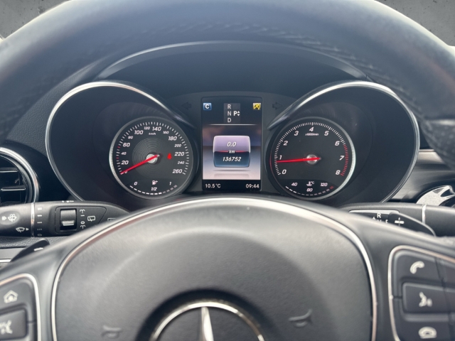 Fahrzeugabbildung Mercedes-Benz C 180 T CGI Kombi Avantgarde Kamera SHZ PDCv+h LED