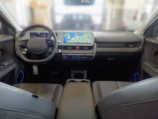 Fahrzeugabbildung Hyundai IONIQ 5 77,4kWh 2WD MY24 TECHNIQ Sitz-P 20LM Pano Assist el.Heckklappe Panorama Navi