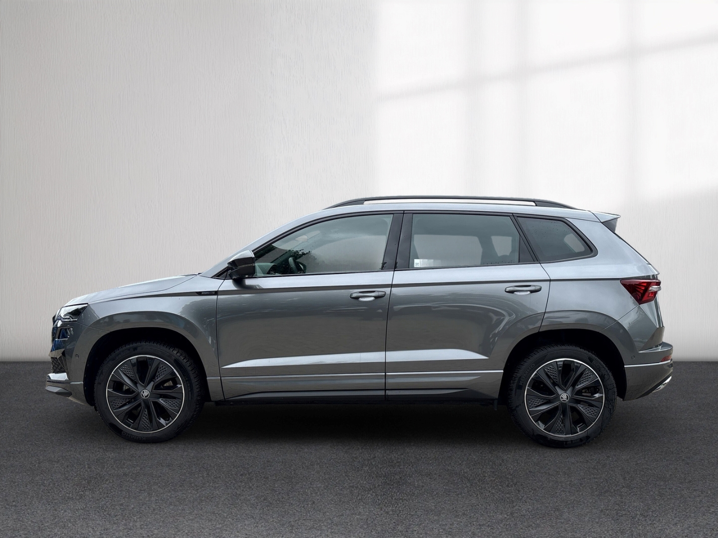 Fahrzeugabbildung SKODA Karoq 1.5 TSI DSG Sportline MatrLED ACC SHZ LHZ