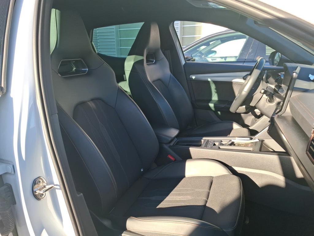 Fahrzeugabbildung CUPRA Formentor eTSI AHK NAVI LED PDC Klima R-Kam AD AHK-klappbar Digitales Cockpit
