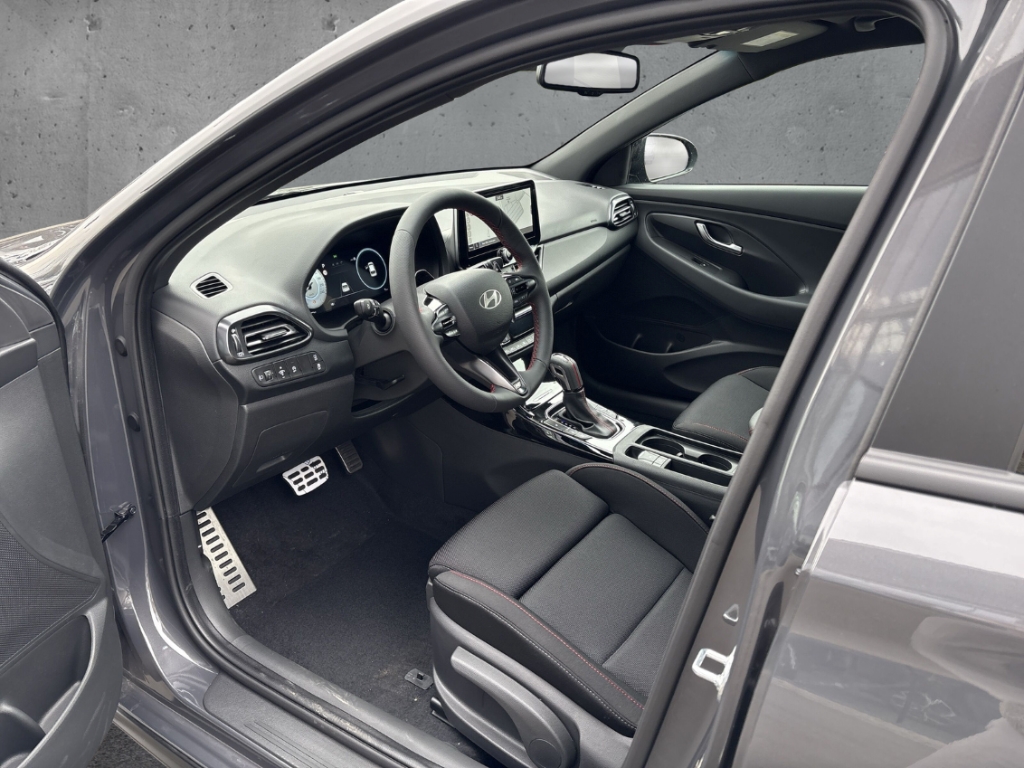 Fahrzeugabbildung Hyundai i30 FL Kombi MY26 1.6 T-GDi DCT N-Line Navi Digitales Cockpit LED Apple