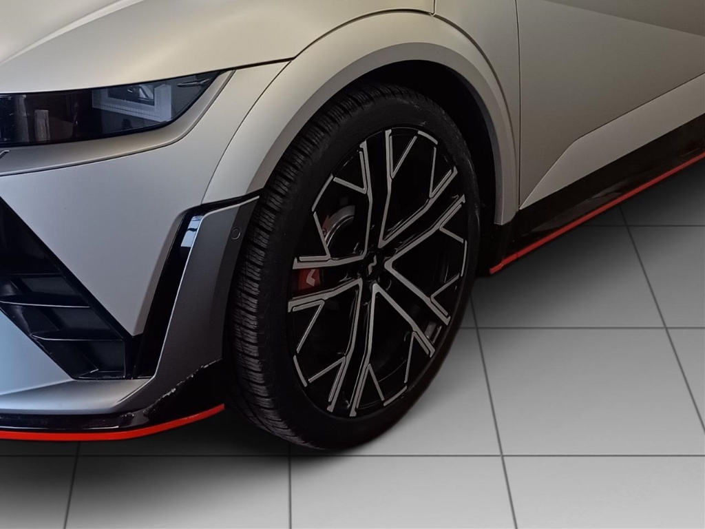 Fahrzeugabbildung Hyundai IONIQ 5 4WD 84kWh N-Performance HUD Navi Digitales Cockpit Sportpaket Soundsystem