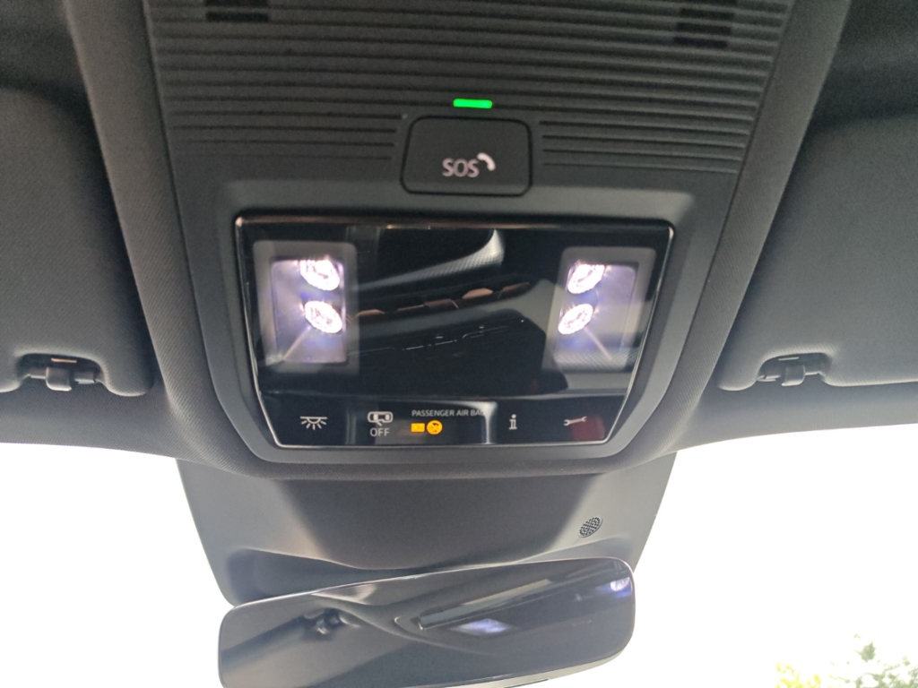 Fahrzeugabbildung CUPRA Terramar eTSI 1.5 TSI DSG AHK Elektr. Sitze SHZ