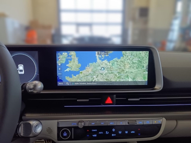 Fahrzeugabbildung Hyundai IONIQ 6 77,4kWh 4WD UNIQ Digi-Spiegel HUD Navi Digitales Cockpit Memory Sitze Soundsystem Bose