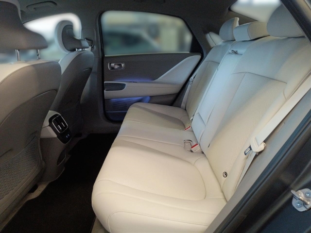 Fahrzeugabbildung Hyundai IONIQ 6 77,4kWh 4WD UNIQ Digi-Spiegel HUD Navi Digitales Cockpit Memory Sitze Soundsystem Bose