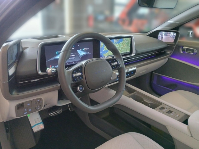 Fahrzeugabbildung Hyundai IONIQ 6 77,4kWh 2WD UNIQ Digi-Spiegel HUD Navi Digitales Cockpit Memory Sitze Soundsystem