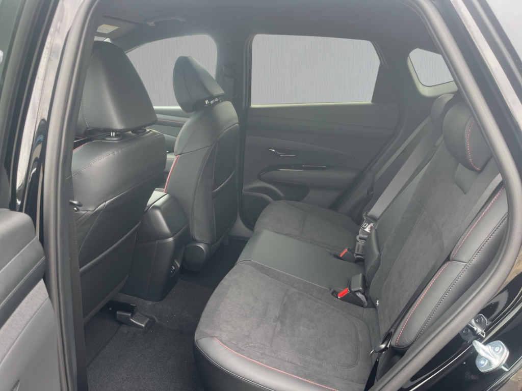 Fahrzeugabbildung Hyundai TUCSON FL MY27 1.6 PHEV AT 2WD N-Line Navi Digitales Cockpit LED ACC