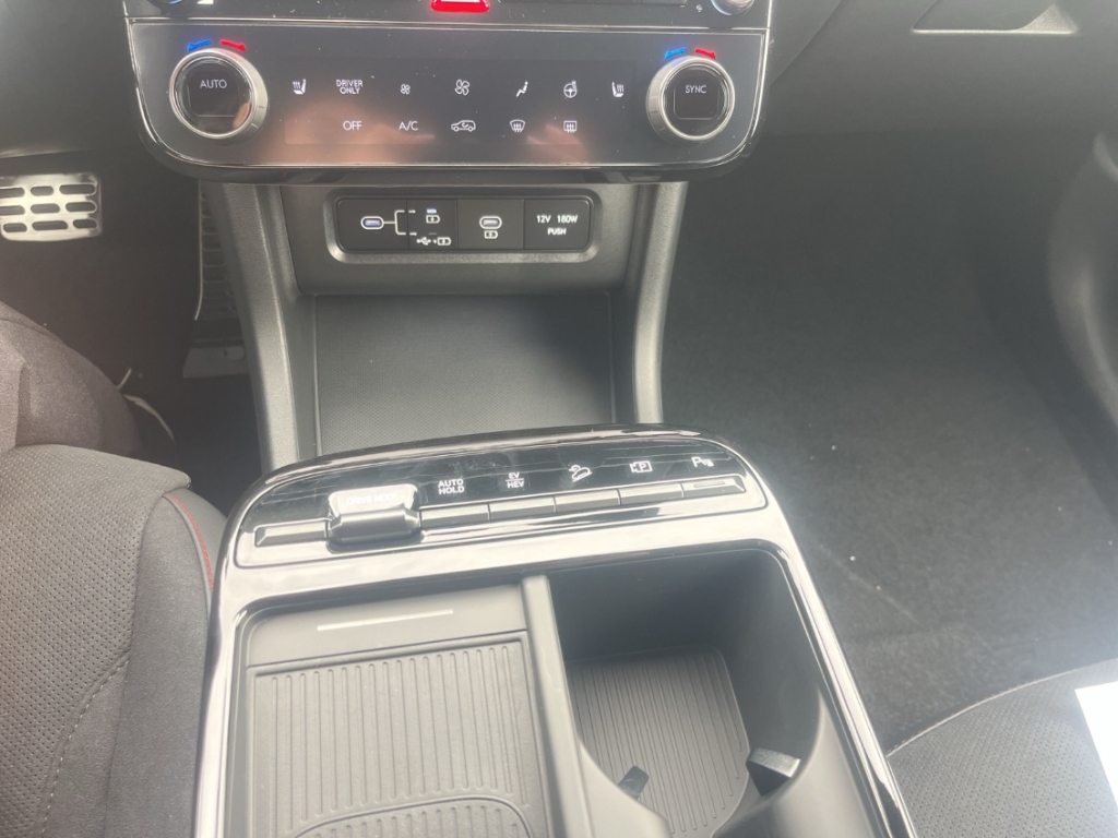 Fahrzeugabbildung Hyundai TUCSON FL MY27 1.6 PHEV AT 2WD N-Line Navi Digitales Cockpit LED ACC