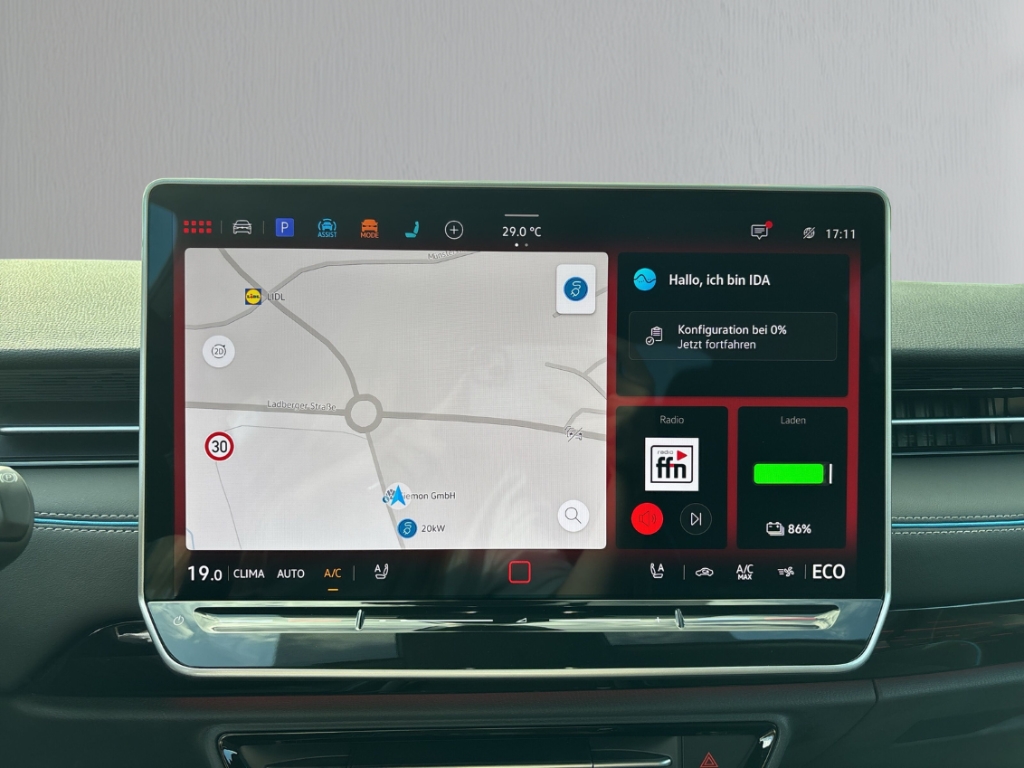 Fahrzeugabbildung Volkswagen ID.7 Pro MatrixLED Navi 360°Kam SHZ LHZ Wärmepumpe