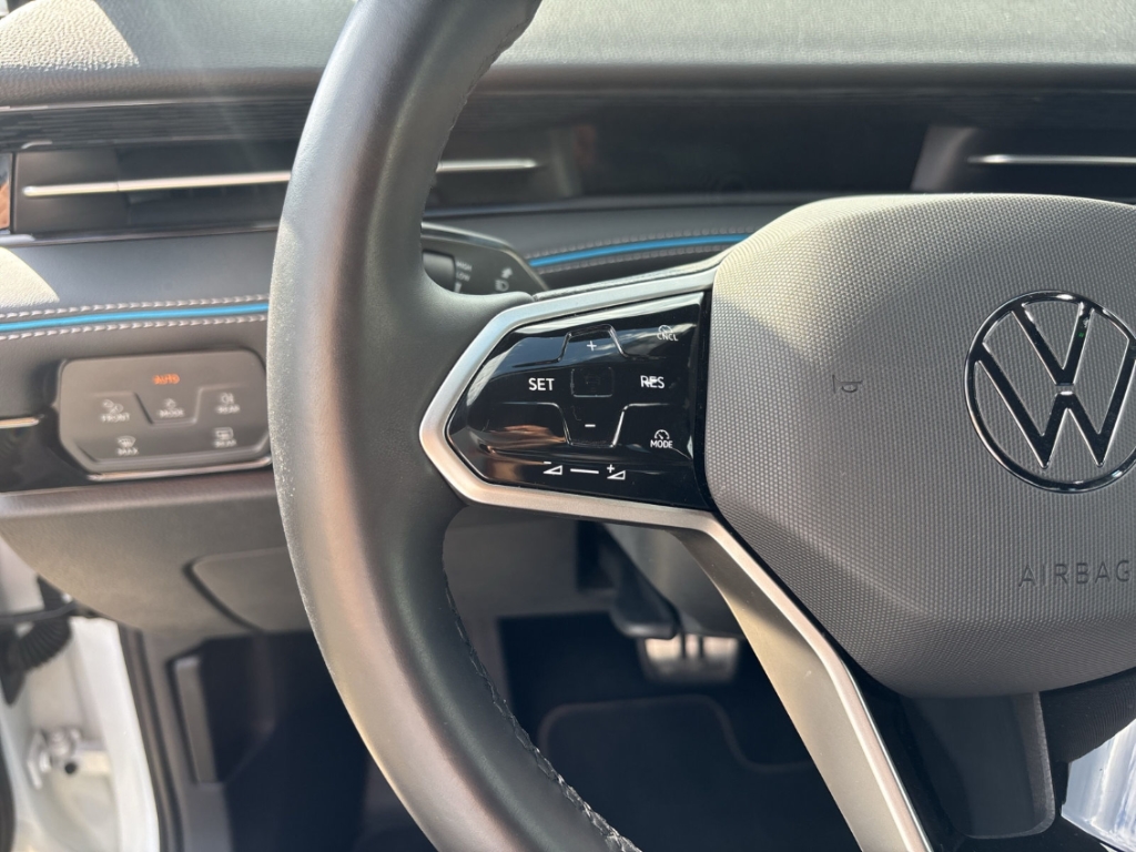 Fahrzeugabbildung Volkswagen ID.7 Pro MatrixLED Navi 360°Kam SHZ LHZ Wärmepumpe