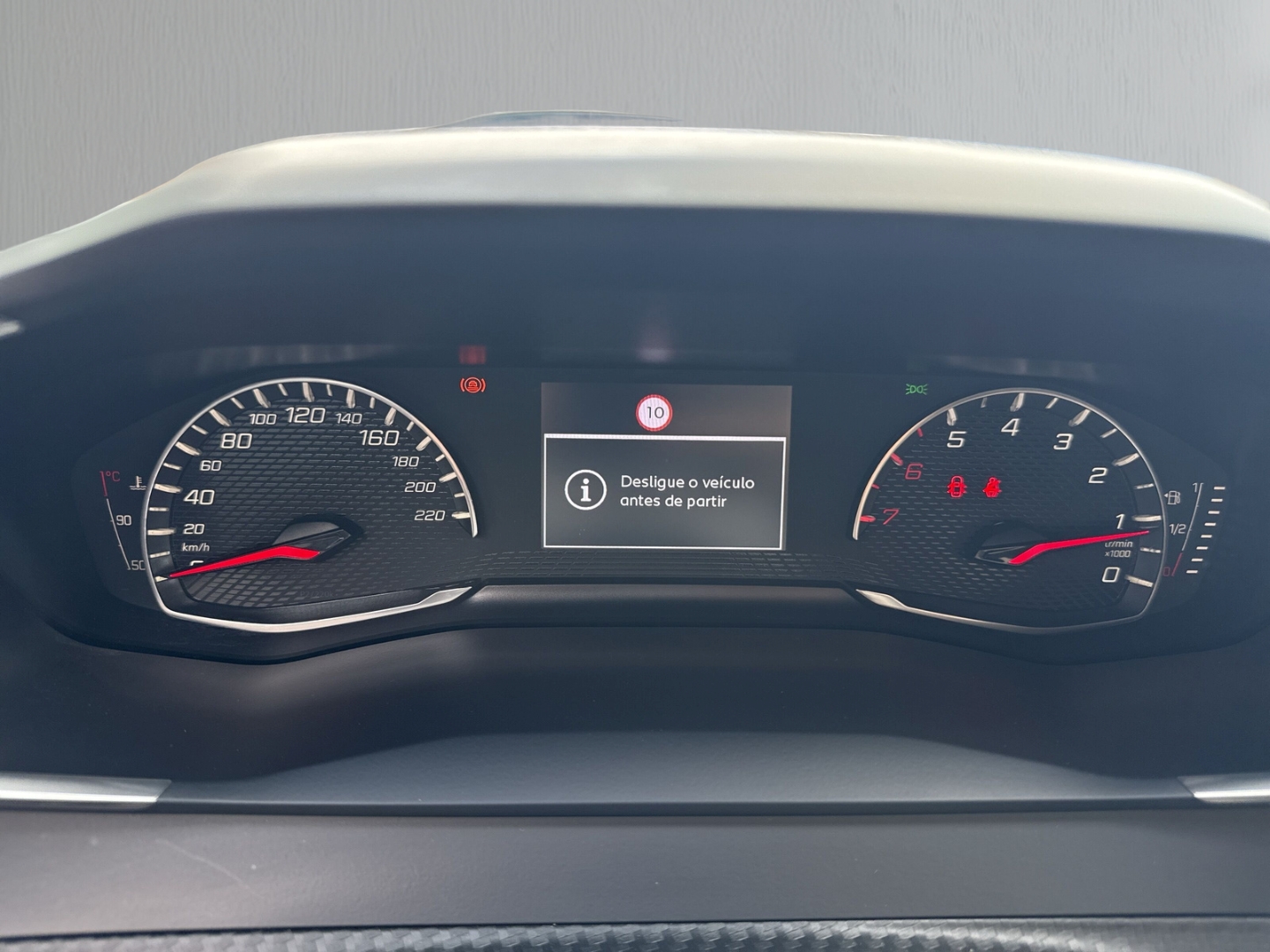 Fahrzeugabbildung Peugeot 2008 1.2 PureTech Style LED Klimaauto Tempo PDC