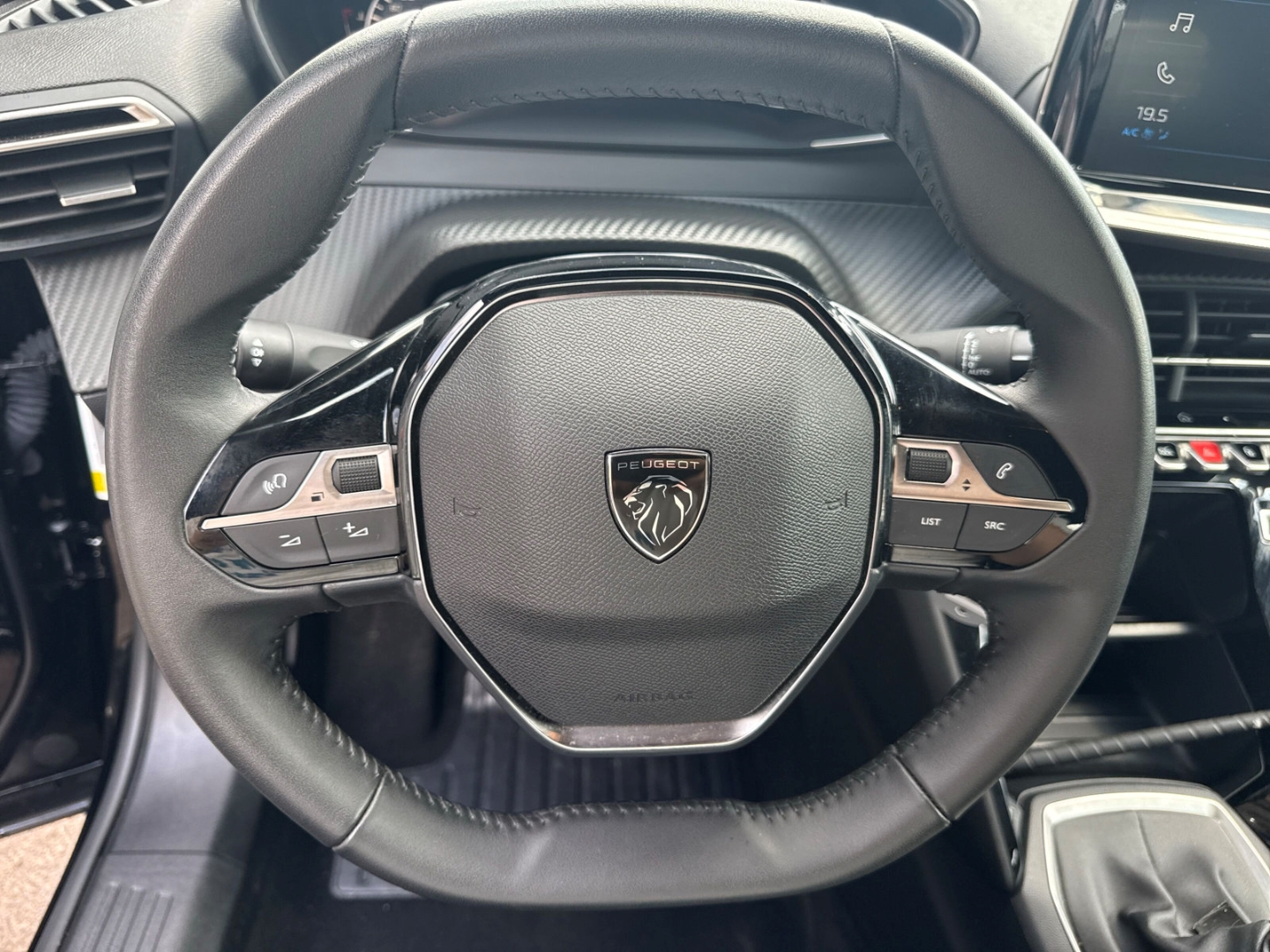 Fahrzeugabbildung Peugeot 2008 1.2 PureTech Style LED Klimaauto Tempo PDC