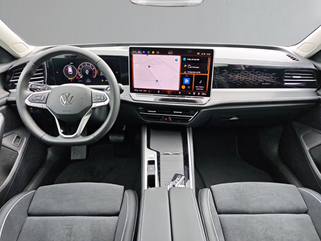 Fahrzeugabbildung Volkswagen Passat Variant 1.5eTSI DSG Elegance AHK ACC Navi SHZ