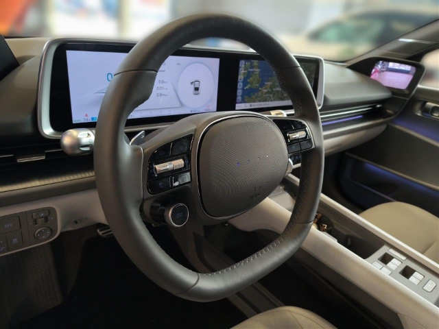 Fahrzeugabbildung Hyundai IONIQ 6 4WD 77,4kWh UNIQ Digi-Spiegel 20LM HUD Navi Digitales Cockpit Memory Sitze