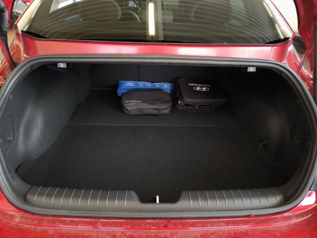 Fahrzeugabbildung Hyundai IONIQ 6 4WD 77,4kWh UNIQ Digi-Spiegel 20LM HUD Navi Digitales Cockpit Memory Sitze