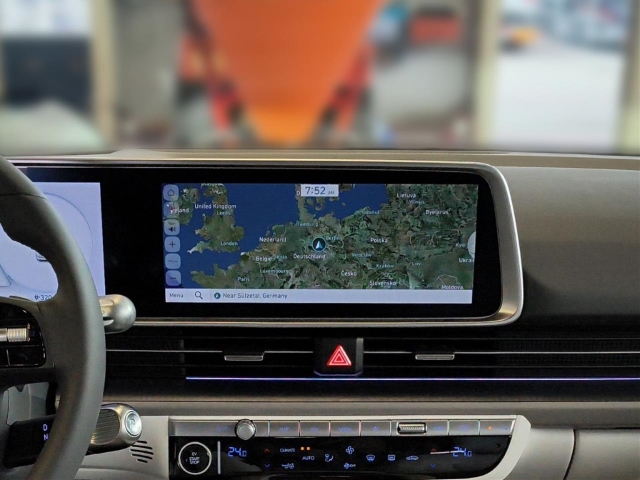 Fahrzeugabbildung Hyundai IONIQ 6 4WD 77,4kWh UNIQ Digi-Spiegel 20LM HUD Navi Digitales Cockpit Memory Sitze