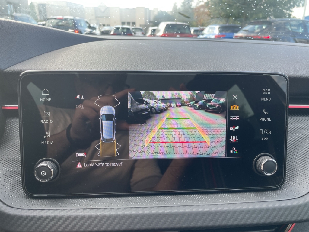 Fahrzeugabbildung SKODA Scala 1.0 TSI DSG MonteCarlo MatrixLED Pano RKam SHZ LHZ RKam CarPlay
