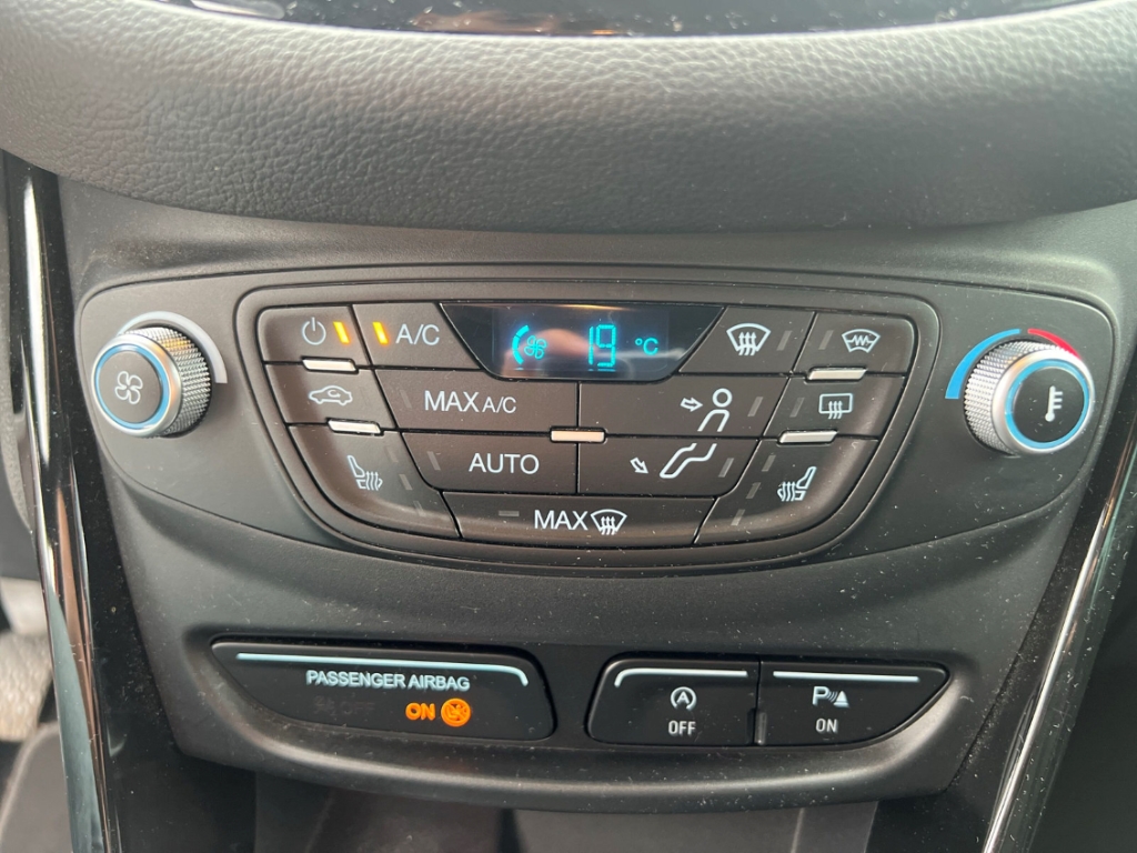 Fahrzeugabbildung Ford B-Max 1.0 EcoBoost Titanium SHZ Keyless Temp PDC