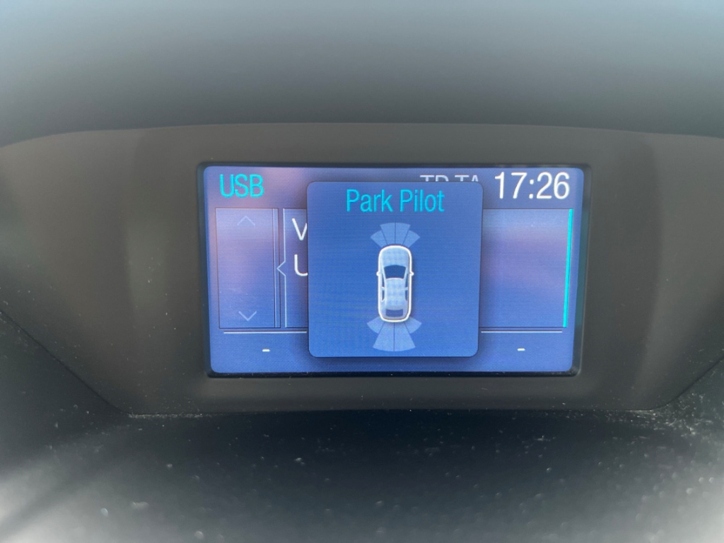 Fahrzeugabbildung Ford B-Max 1.0 EcoBoost Titanium SHZ Keyless Temp PDC