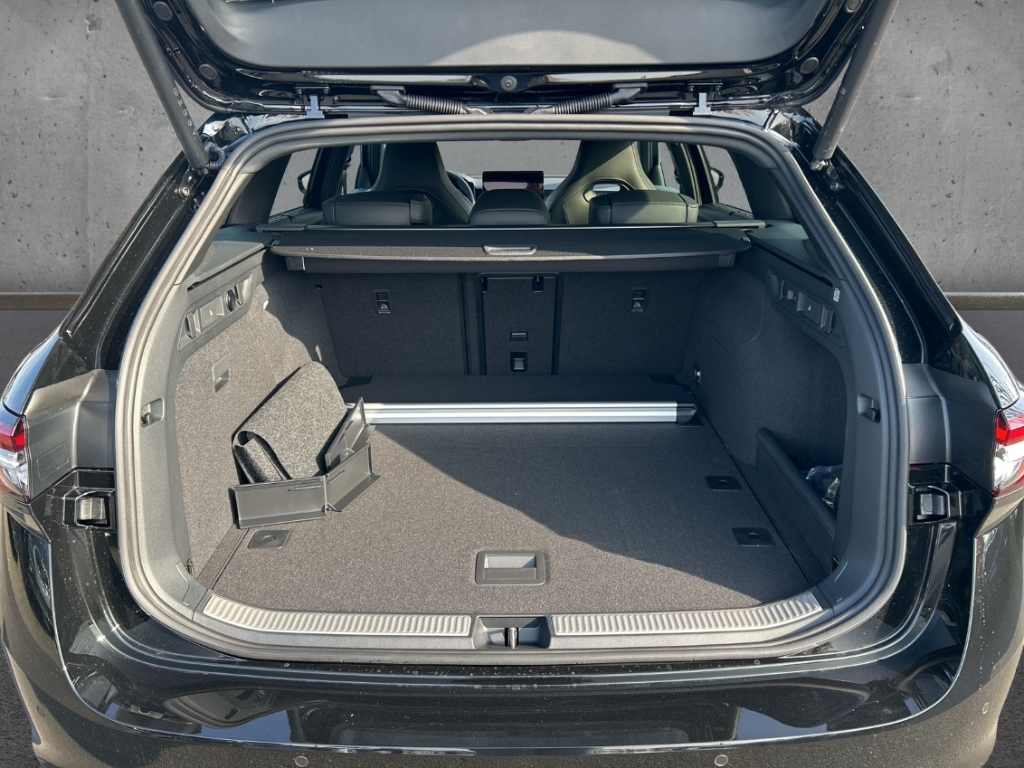 Fahrzeugabbildung SKODA Superb Combi 2.0 TDI DSG SPORTLINE LED e-Sitze AHK
