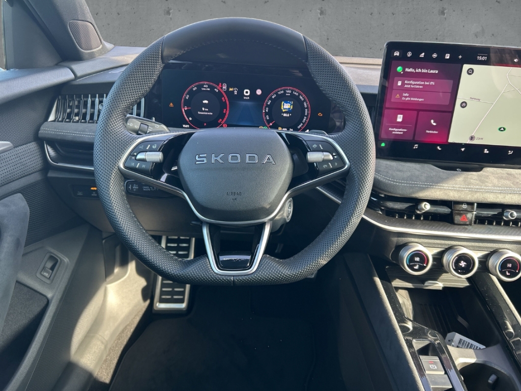 Fahrzeugabbildung SKODA Superb Combi 2.0 TDI DSG SPORTLINE LED e-Sitze AHK