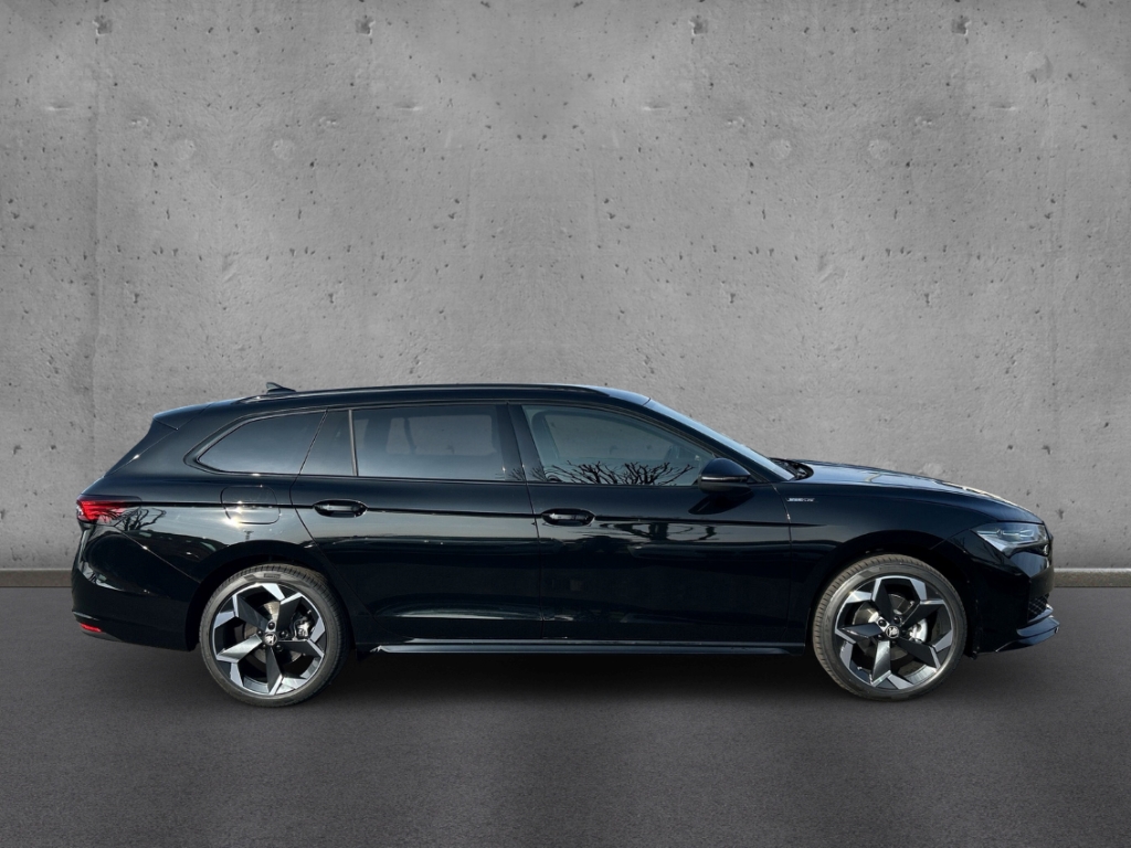 Fahrzeugabbildung SKODA Superb Combi 2.0 TDI DSG SPORTLINE LED e-Sitze AHK