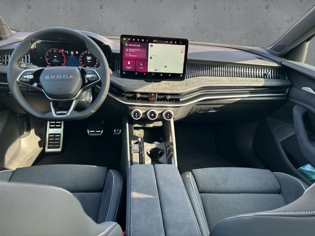 Fahrzeugabbildung SKODA Superb Combi 2.0 TDI DSG SPORTLINE LED e-Sitze AHK