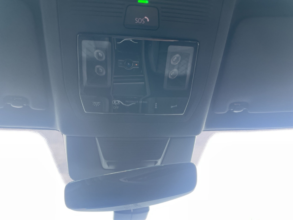 Fahrzeugabbildung Volkswagen Tiguan Volkswagen R-Line 2.0TDI 4MOTION