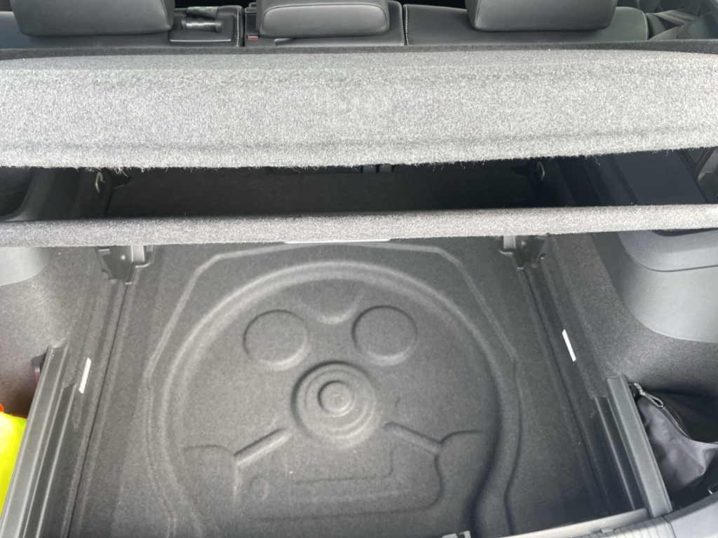 Fahrzeugabbildung Volkswagen Tiguan Volkswagen R-Line 2.0TDI 4MOTION