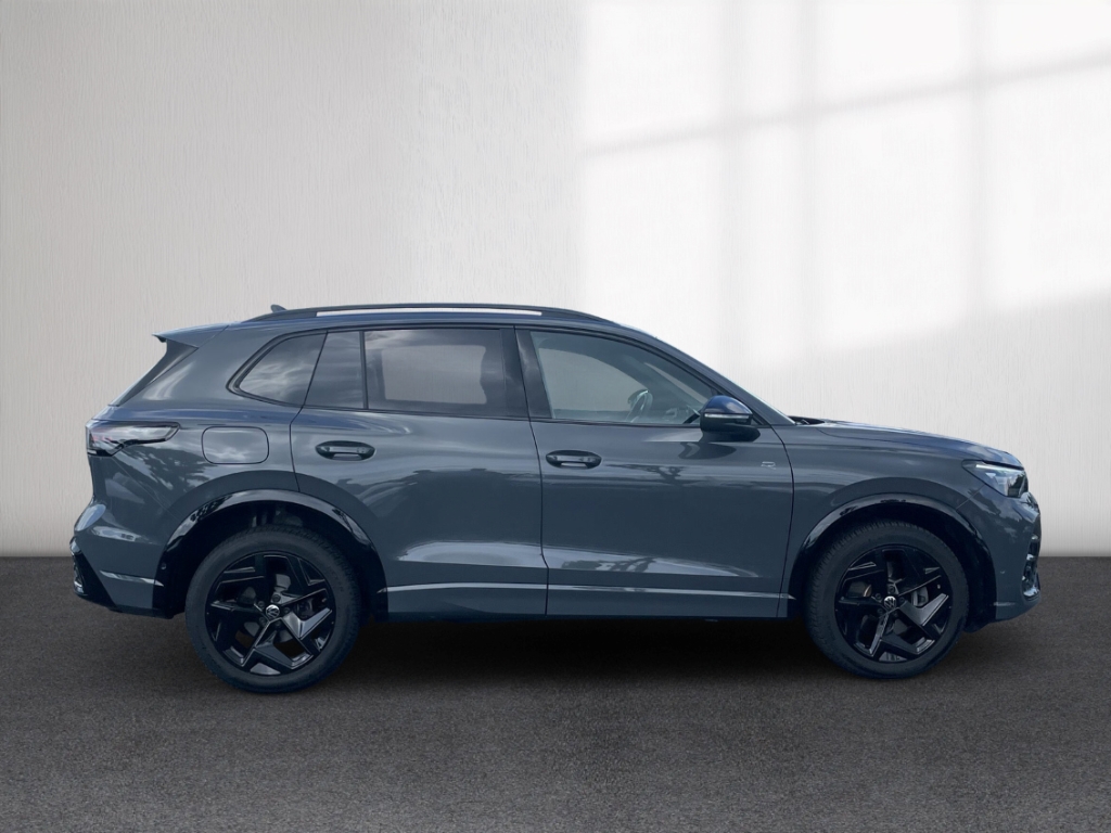 Fahrzeugabbildung Volkswagen Tiguan Volkswagen R-Line 2.0TDI 4MOTION