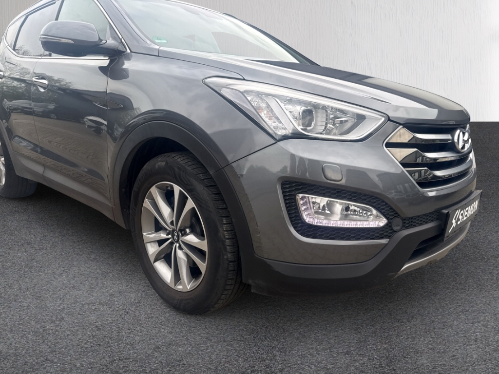 Fahrzeugabbildung Hyundai SANTA FE Premium 2.2 CRDI Leder Kamera SHZ AHK El. Sitze El. Heckklappe