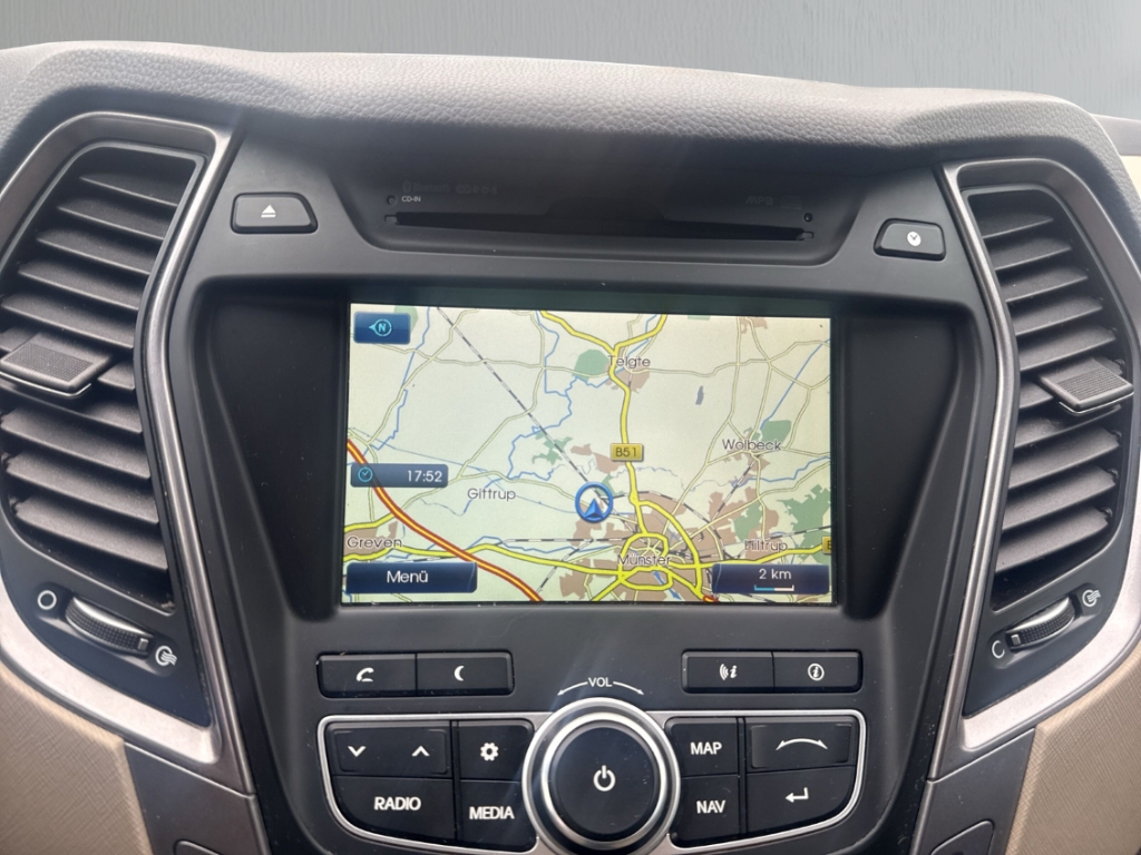 Fahrzeugabbildung Hyundai SANTA FE Premium 2.2 CRDI Leder Kamera SHZ AHK El. Sitze El. Heckklappe