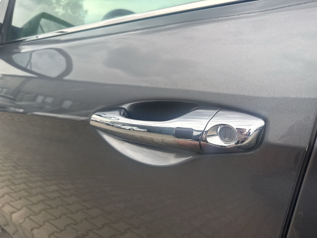 Fahrzeugabbildung Hyundai SANTA FE Premium 2.2 CRDI Leder Kamera SHZ AHK El. Sitze El. Heckklappe