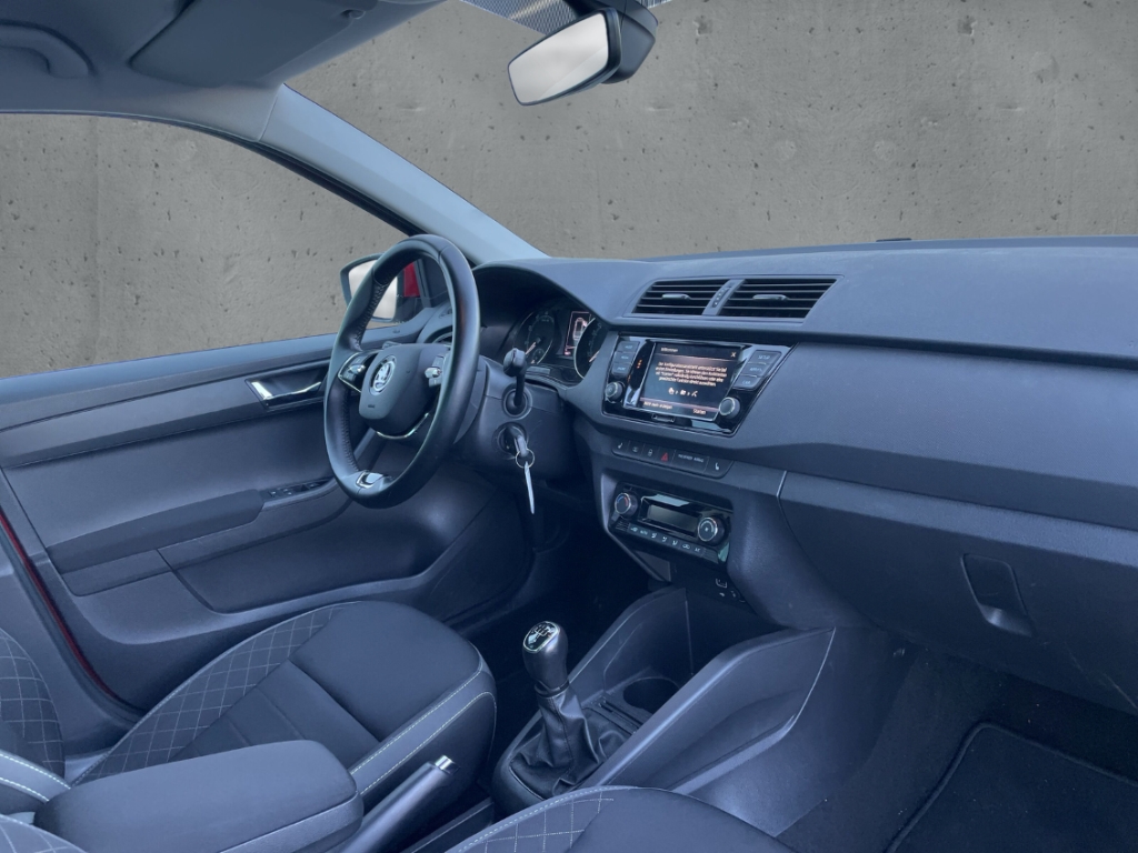 Fahrzeugabbildung SKODA Fabia Combi 1.0 TSI Ambition Klimaauto Temp SHZ