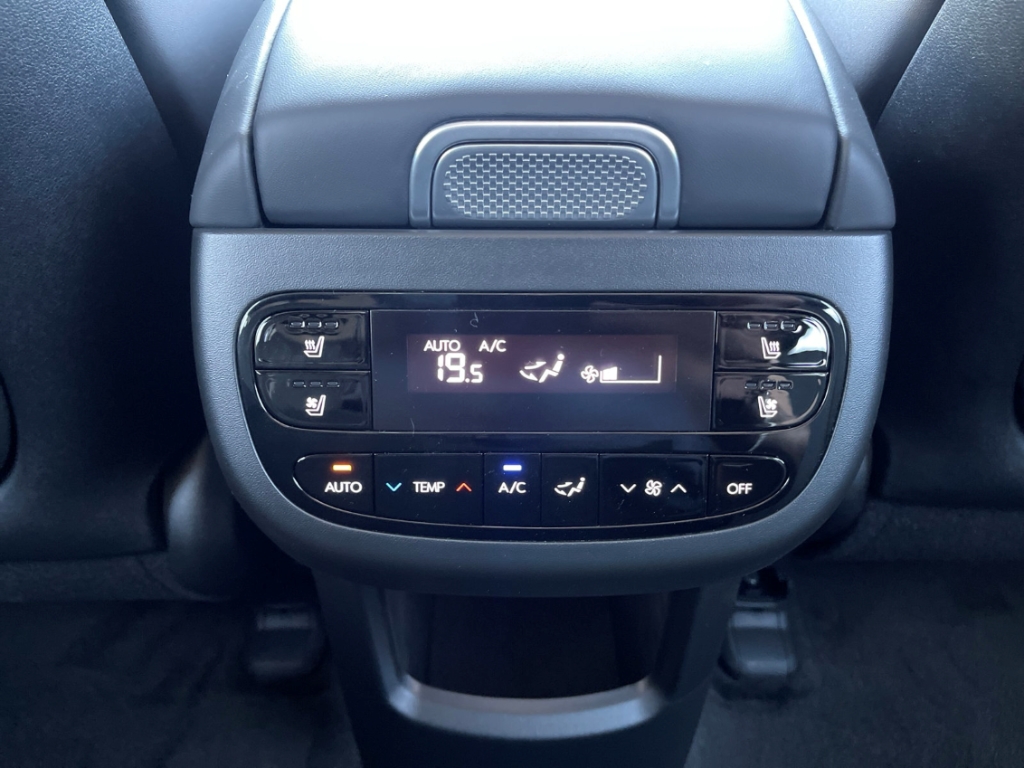Fahrzeugabbildung Hyundai IONIQ 9 4WD 7-Sitzer MY26 110 kWh UNIQ HUD Niveau Navi Leder Digitales Cockpit Memory Sitze
