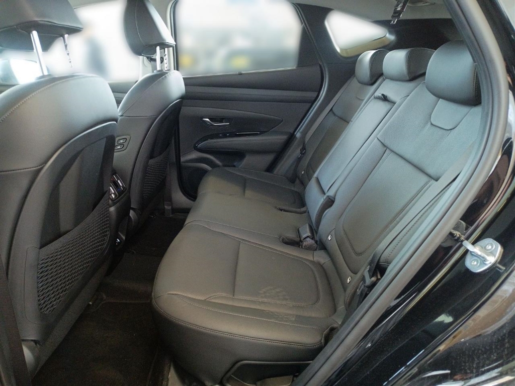 Fahrzeugabbildung Hyundai TUCSON FL PHEV 1.6 AT 4WD MY25 Prime Assist-P Dig-Key MATRIX-LED Leder Digitales Cockpit