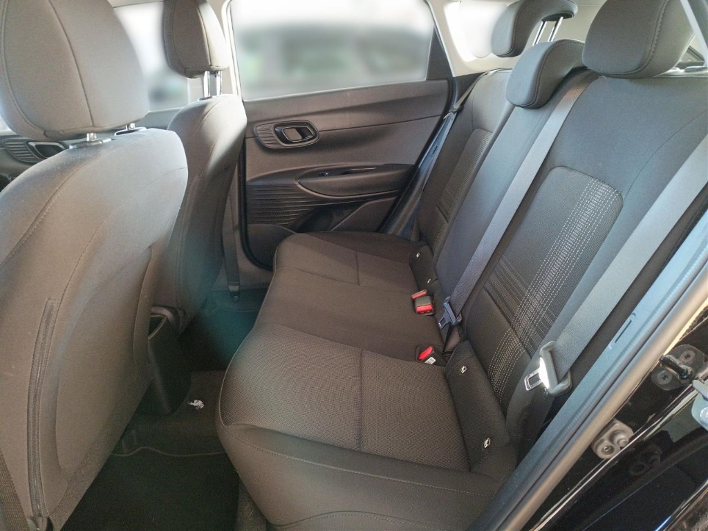 Fahrzeugabbildung Hyundai BAYON FL 1.0 T-GDI MT MY25 Select Navi Apple CarPlay Android Auto Fahrerprofil Musikstreaming