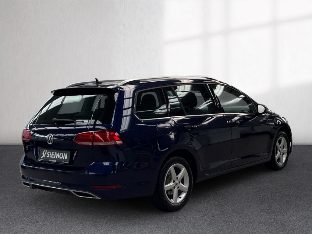 Fahrzeugabbildung Volkswagen Golf VII BMT Start-Stopp 2.0 TDI EU6d-T 7 Var 2.0TDI DSG Highline AHK DynLED Navi A