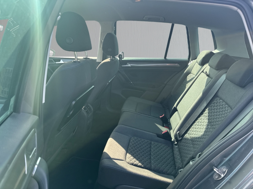 Fahrzeugabbildung Volkswagen Golf Sportsvan VII 1.0 TSI Apple CarPlay Temp