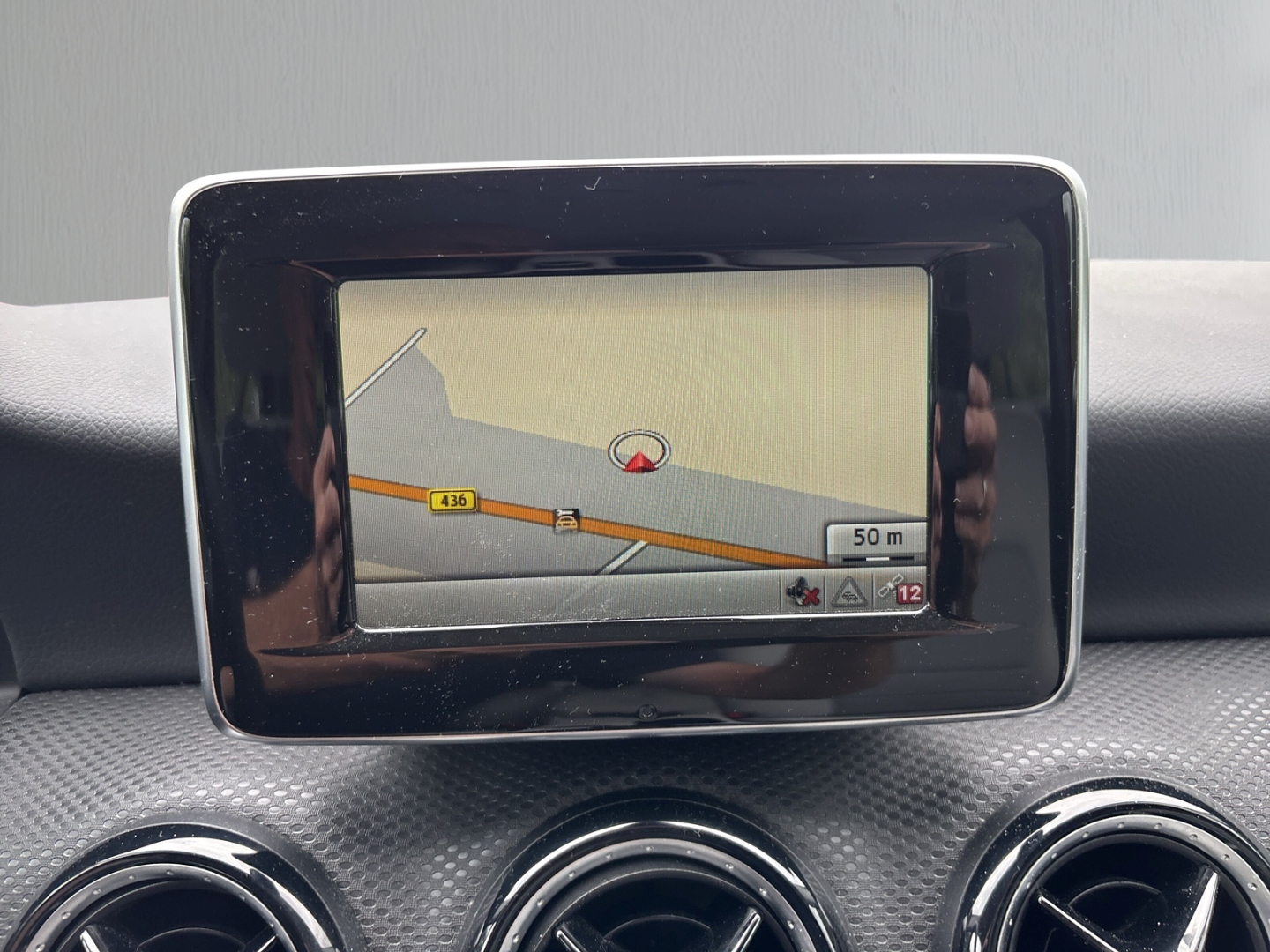 Fahrzeugabbildung Mercedes-Benz A 180 BlueEfficiency LIM RFK GJR ParlLenkAss LMF