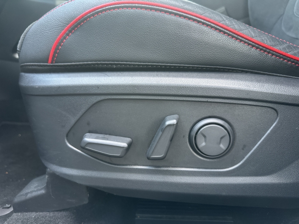 Fahrzeugabbildung Hyundai TUCSON HEV 1.6 T-GDi AT 4WD N-LINE Sitz-Paket Navi Memory Sitze Digitales Cockpit