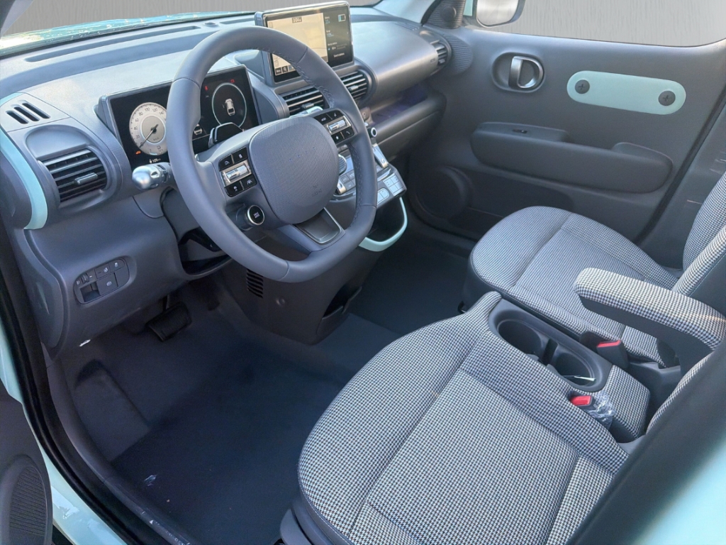 Fahrzeugabbildung Hyundai INSTER EV MY27 49kWh Lounge E-Komf-P. Navi Digitales Cockpit ACC Apple CarPlay