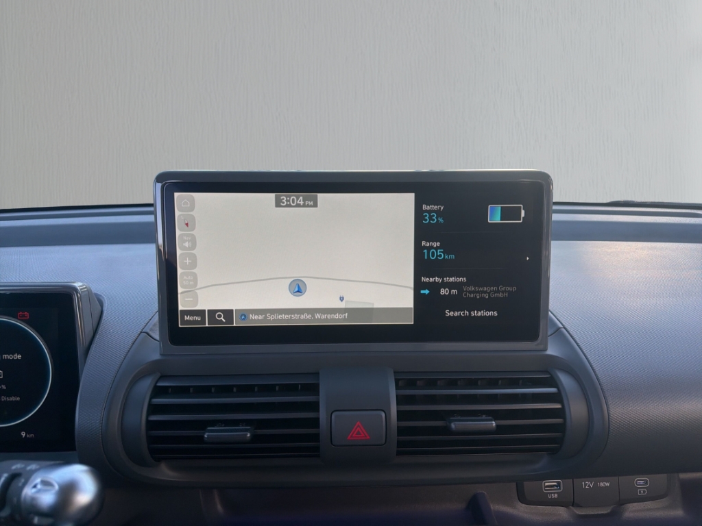 Fahrzeugabbildung Hyundai INSTER EV MY27 49kWh Lounge E-Komf-P. Navi Digitales Cockpit ACC Apple CarPlay