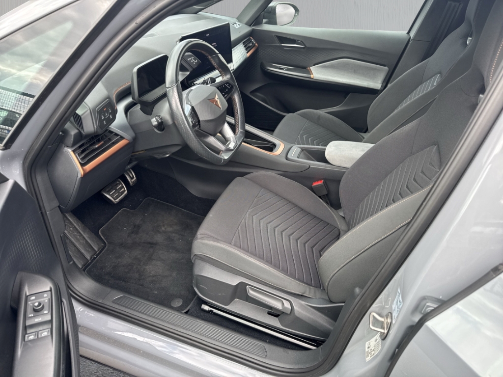 Fahrzeugabbildung CUPRA Born 62KWH ACC WÄRMEPUMPE LED SHZ KLIM NAV