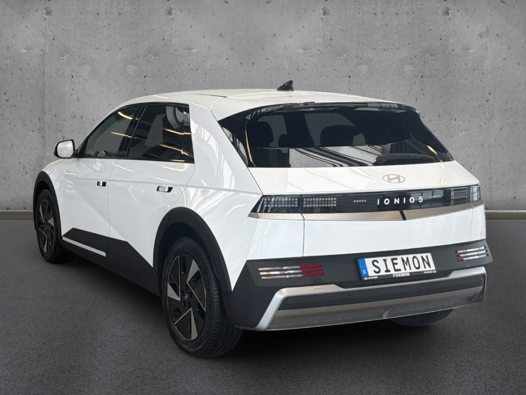 Fahrzeugabbildung Hyundai IONIQ 5 FL MY26 84kWh 2WD CENTRIQ Navi Digitales Cockpit LED ACC El. Heckklappe Apple CarPlay