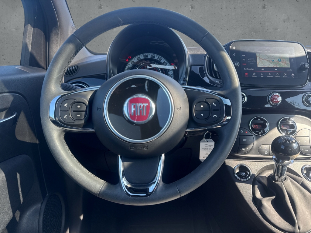 Fahrzeugabbildung Fiat 500 Lounge Berganfahrass. ESP Radio ABS