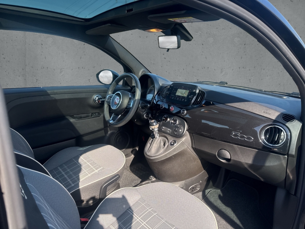 Fahrzeugabbildung Fiat 500 Lounge Berganfahrass. ESP Radio ABS