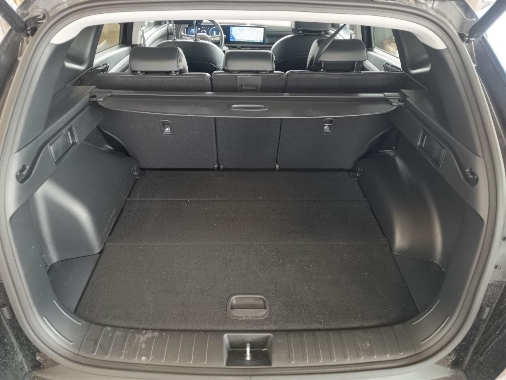 Fahrzeugabbildung Hyundai TUCSON FL PHEV 1.6 AT 4WD MY25 Trend LED-Paket MATRIX Navi Digitales Cockpit LED Blendfreies Fernl.