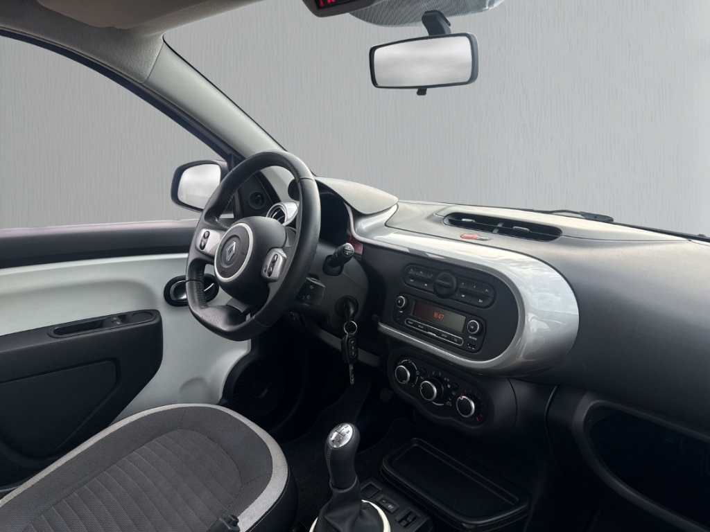 Fahrzeugabbildung Renault Twingo Limited Tempomat Radio ZV DAB GA Speedlimiter Klima